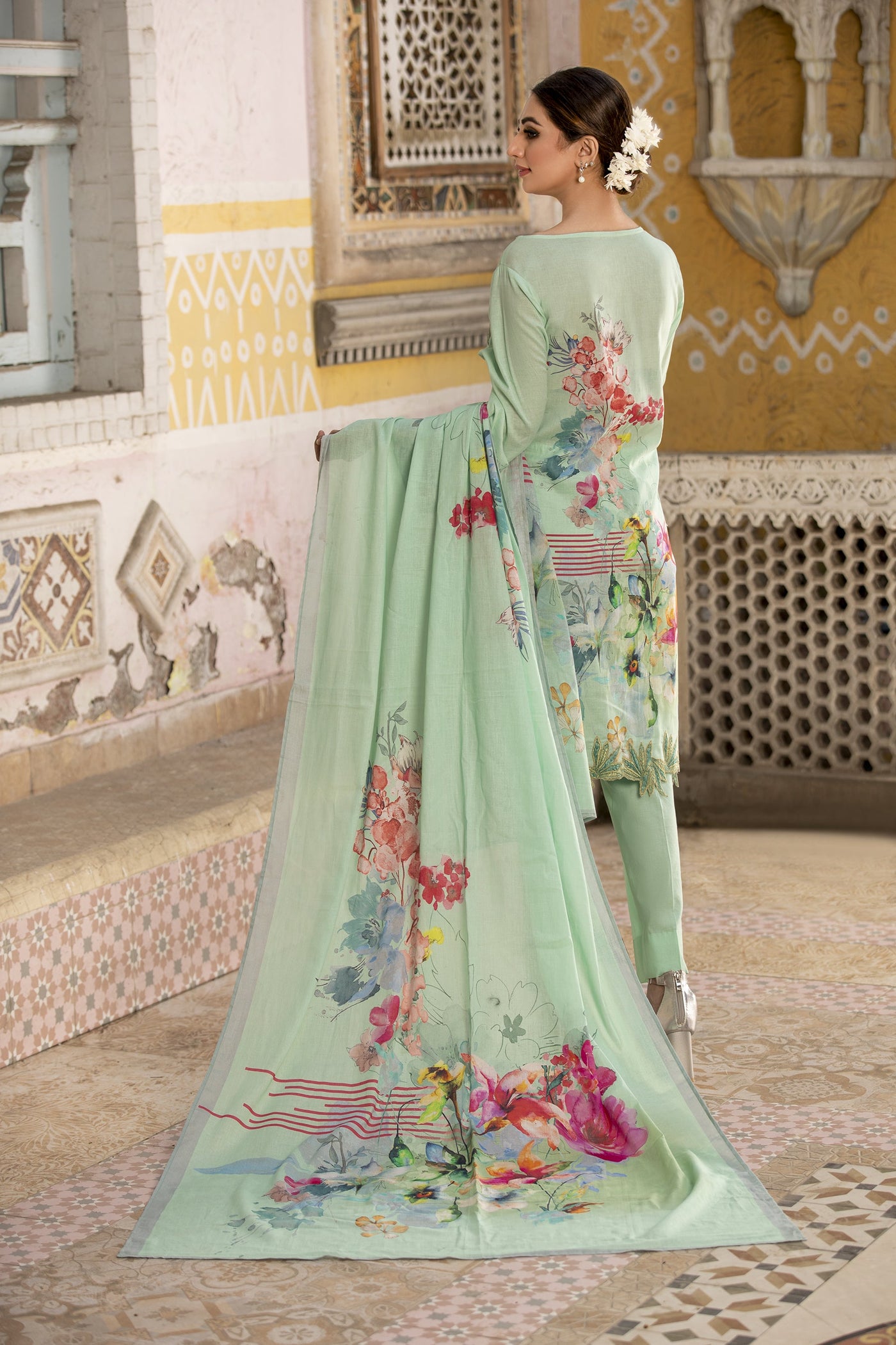 Sea Green Embroidered Lawn Dress ll Unstitched 3-pc